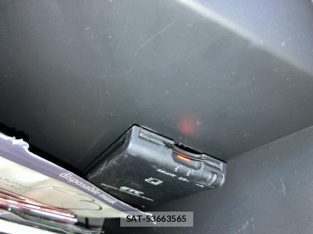 Nissan NOTE 2014-05 7963106-19