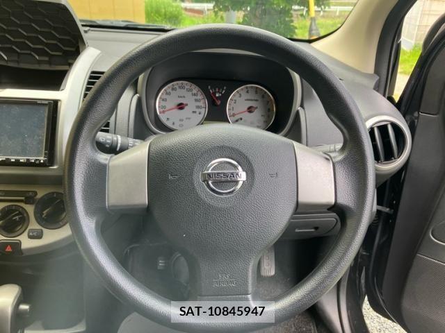 Nissan NOTE 2011-07 7963108-12