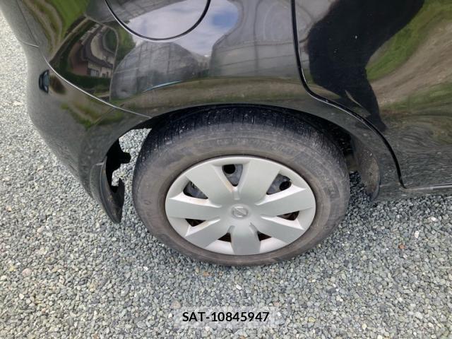 Nissan NOTE 2011-07 7963108-19
