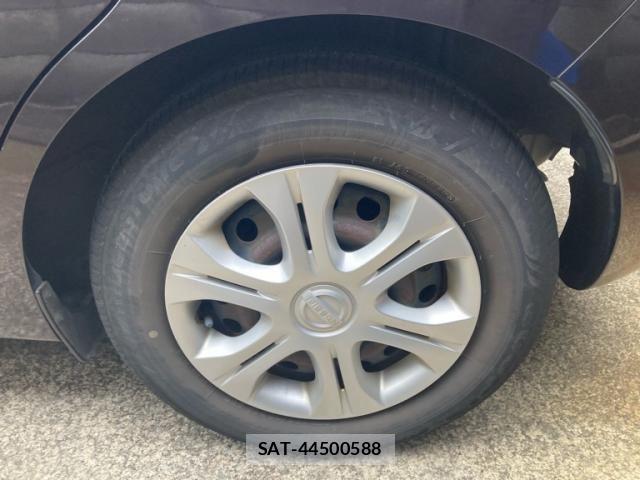 Nissan NOTE 2012-10 7963107-10