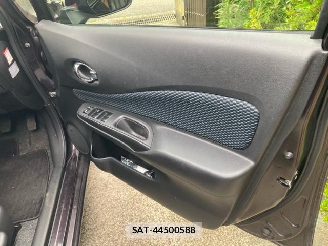 Nissan NOTE 2012-10 7963107-13
