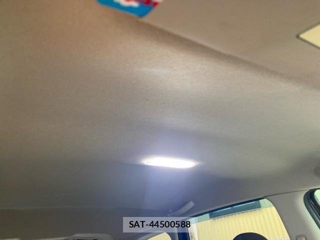 Nissan NOTE 2012-10 7963107-18