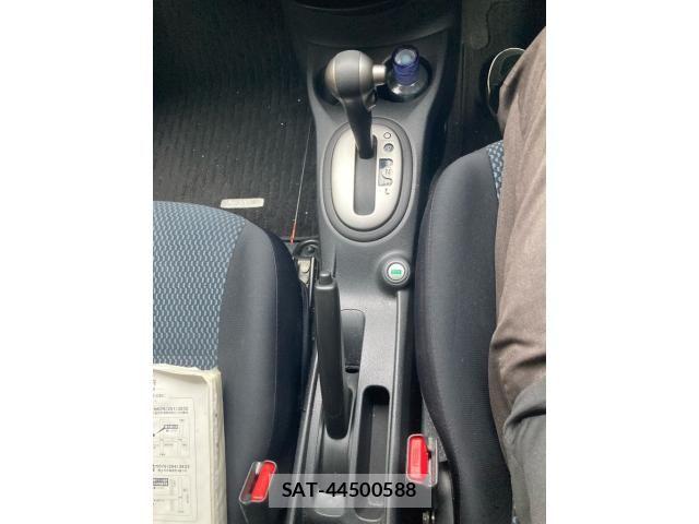 Nissan NOTE 2012-10 7963107-21