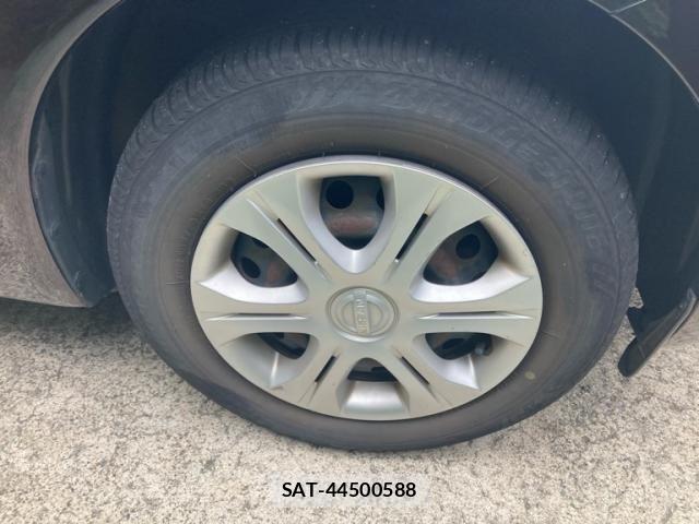 Nissan NOTE 2012-10 7963107-7
