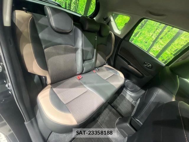 Nissan NOTE 2018-02 7963079-9
