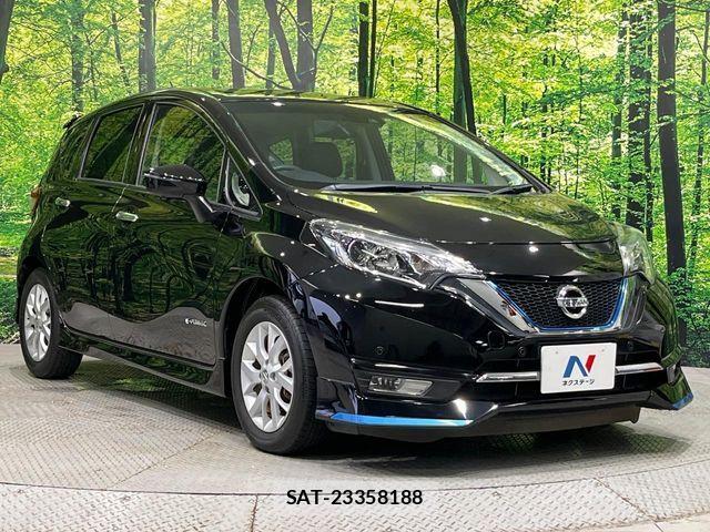 Nissan NOTE 2018-02 7963079-16