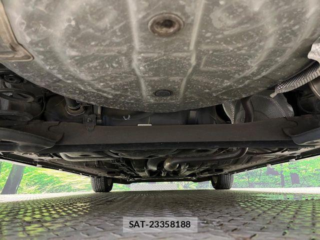 Nissan NOTE 2018-02 7963079-19