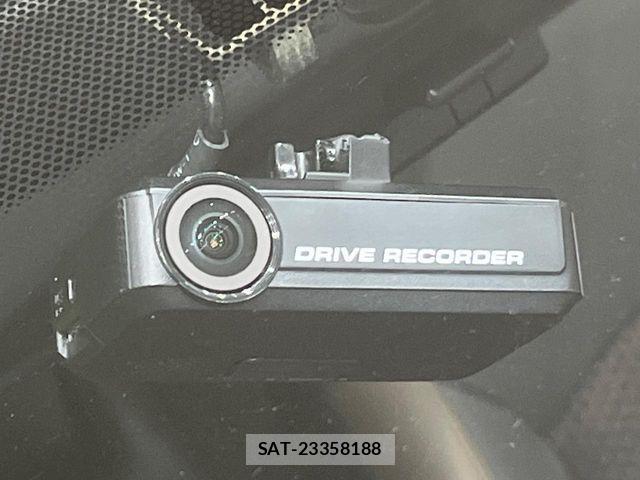 Nissan NOTE 2018-02 7963079-6