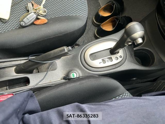Nissan NOTE 2014-06 7963111-19