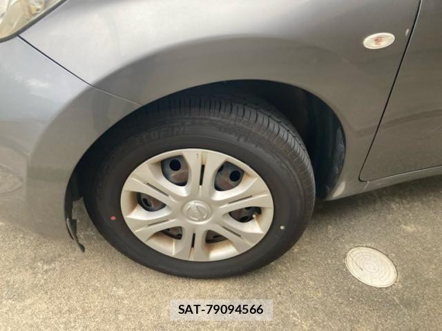 Nissan NOTE 2013-07 7963112-13