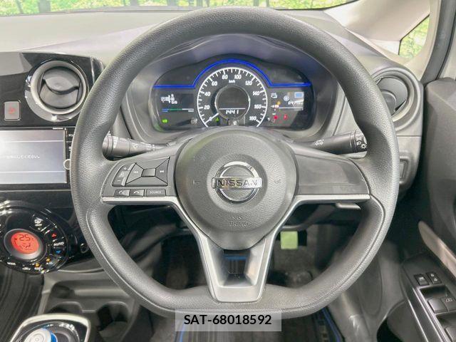 Nissan NOTE 2018-01 7963091-10
