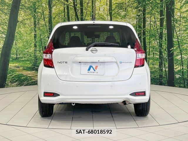 Nissan NOTE 2018-01 7963091-14