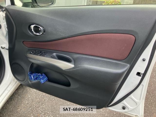 Nissan NOTE 2017-03 7980414-11