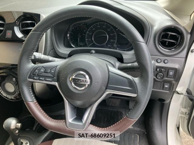 Nissan NOTE 2017-03 7980414-14