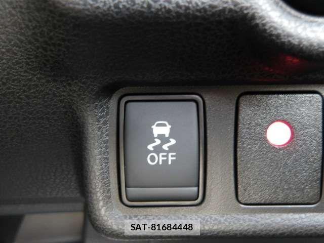 Nissan NOTE 2017-07 7980398-13