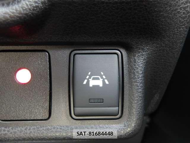 Nissan NOTE 2017-07 7980398-14