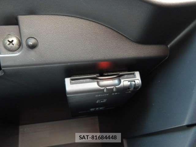 Nissan NOTE 2017-07 7980398-16