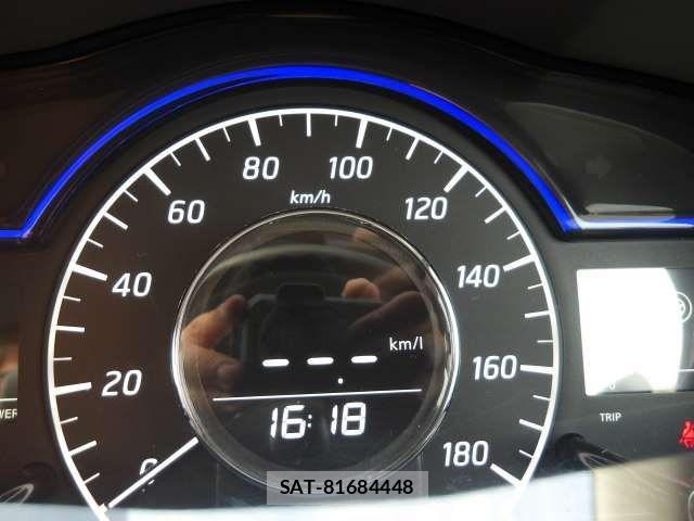 Nissan NOTE 2017-07 7980398-4