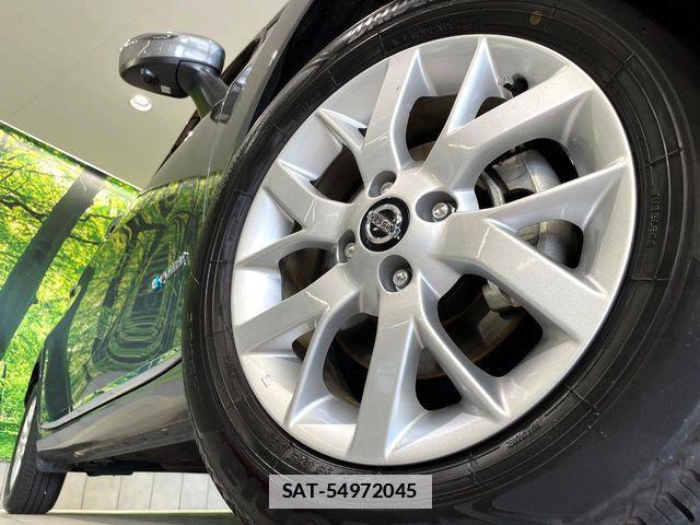 Nissan NOTE 2019-04 7980393-12