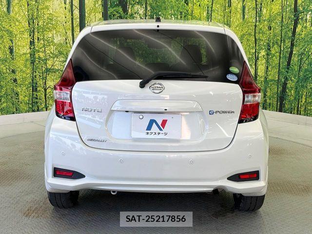Nissan NOTE 2018-06 7980394-15