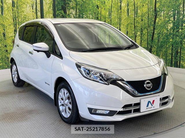 Nissan NOTE 2018-06 7980394-16