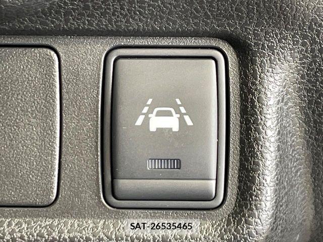 Nissan NOTE 2015-06 7980411-5