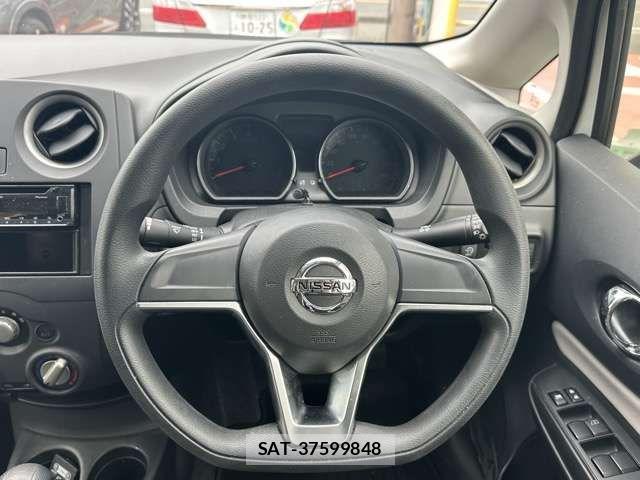 Nissan NOTE 2019-05 7980397-7