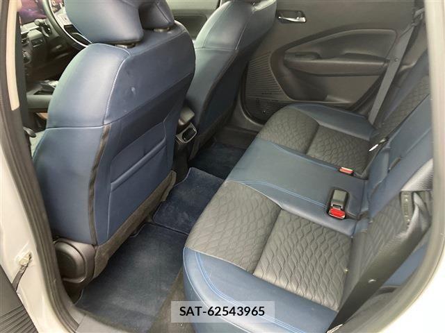 Nissan NOTE 2021-07 7980379-28