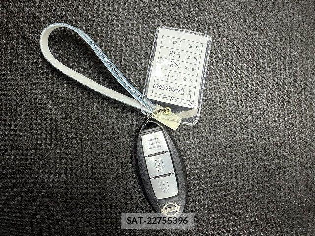 Nissan NOTE 2021-06 7980392-19