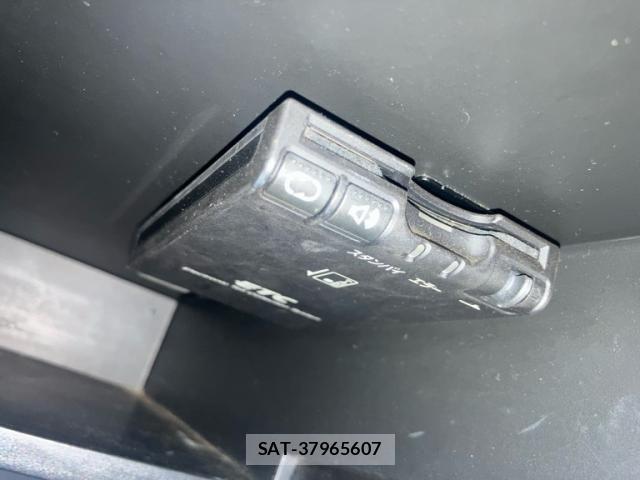 Nissan NOTE 2014-01 7980416-20
