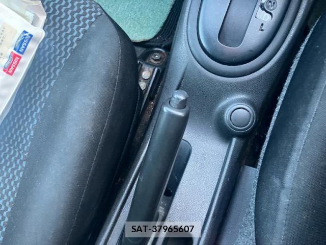 Nissan NOTE 2014-01 7980416-21