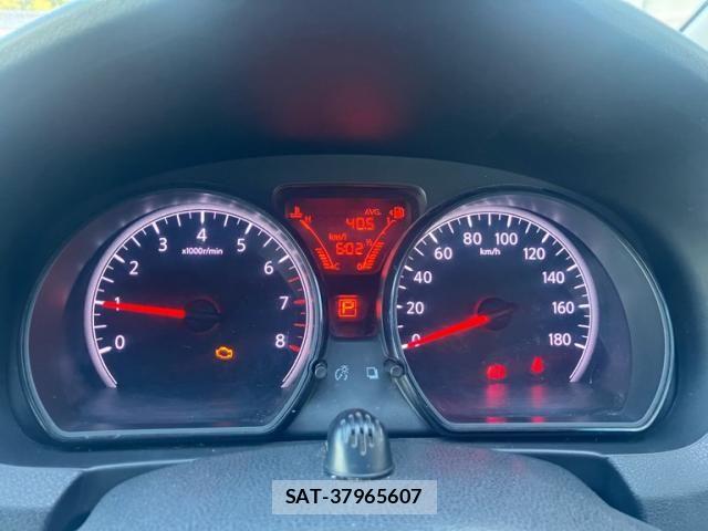 Nissan NOTE 2014-01 7980416-22