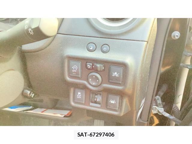 Nissan NOTE 2015-12 7980410-8