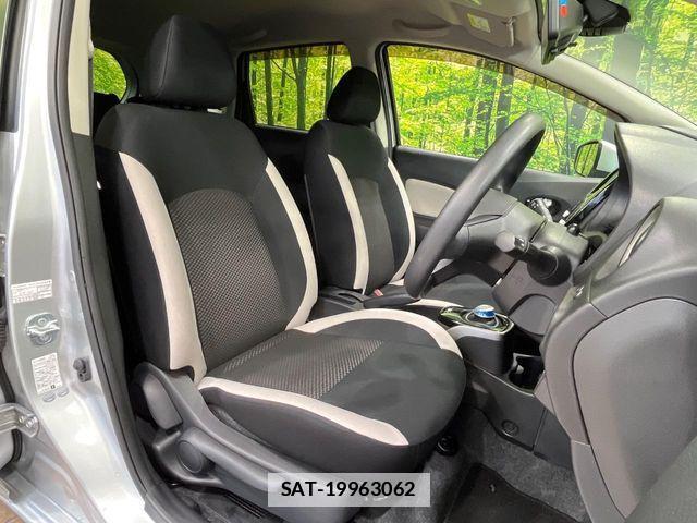 Nissan NOTE 2017-02 7980401-7