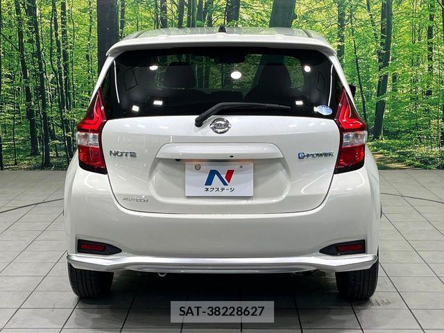 Nissan NOTE 2018-03 7980404-14