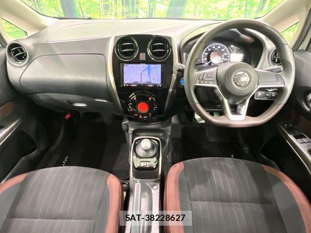 Nissan NOTE 2018-03 7980404-1