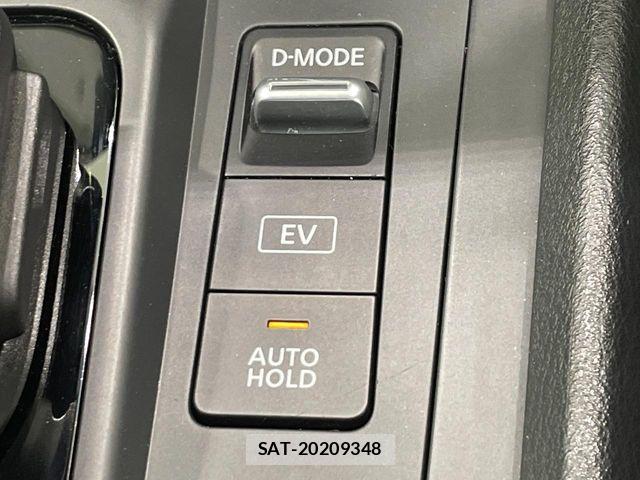 Nissan NOTE 2021-04 7980389-4