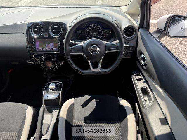 Nissan NOTE 2018-06 7980402-11
