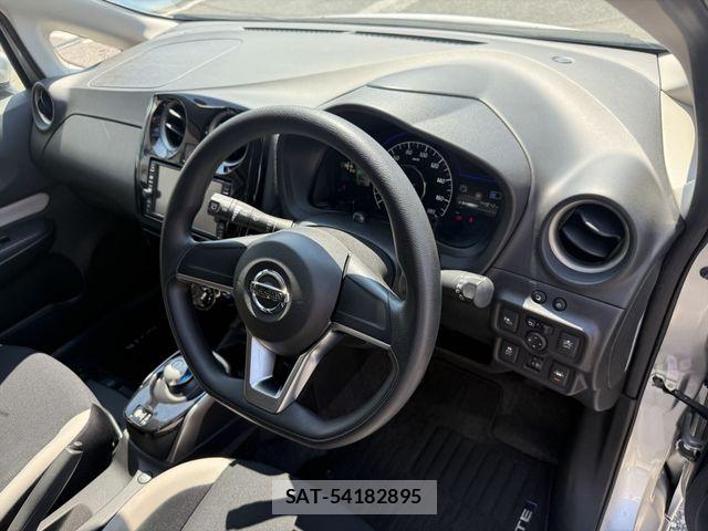 Nissan NOTE 2018-06 7980402-12