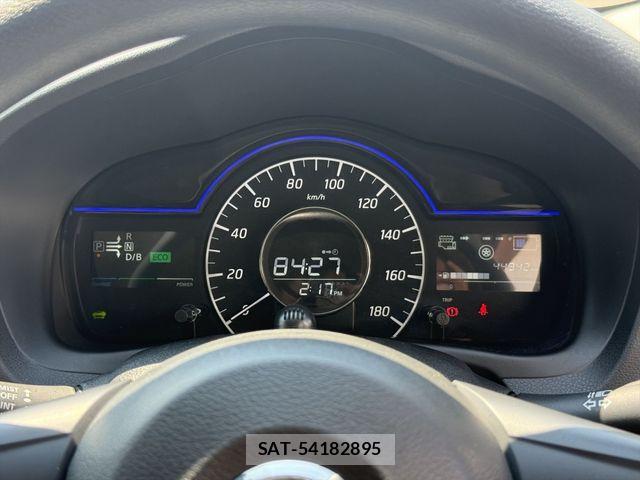 Nissan NOTE 2018-06 7980402-17