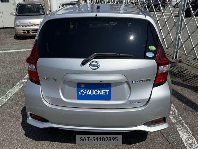 Nissan NOTE 2018-06 7980402-5