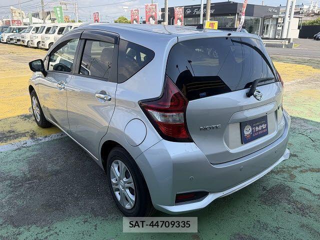 Nissan NOTE 2021-01 7980400-4