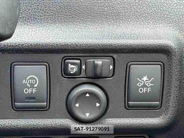 Nissan NOTE 2020-04 7980396-4