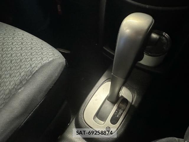 Nissan NOTE 2011-09 8037390-18
