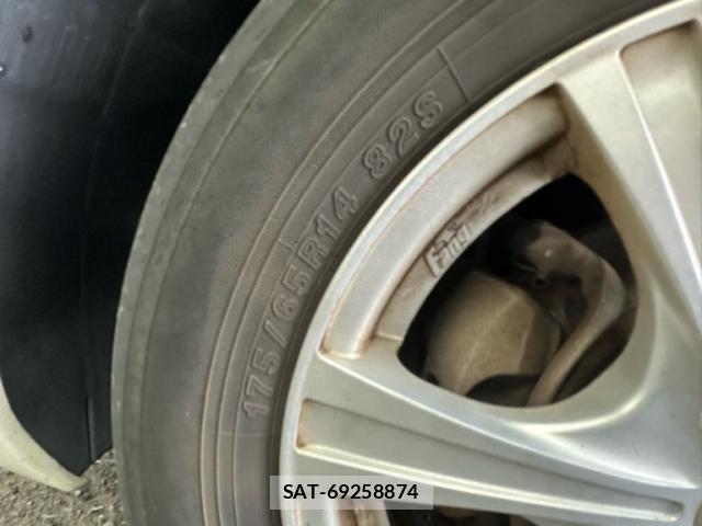 Nissan NOTE 2011-09 8037390-22