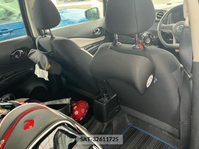 Nissan NOTE 2020-03 8037362-8