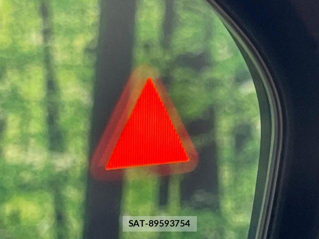 Nissan NOTE 2021-12 8037338-6