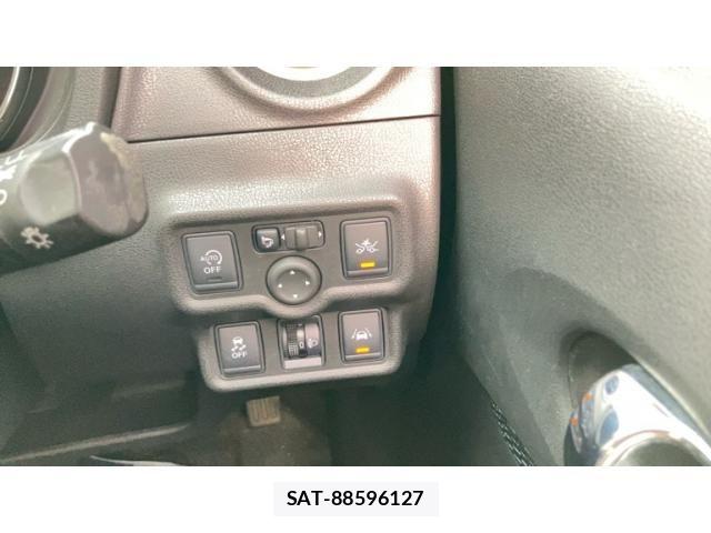 Nissan NOTE 2014-09 8037385-12
