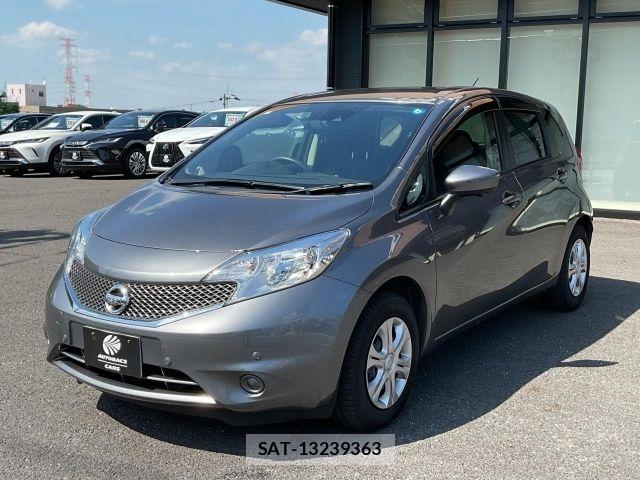 Nissan NOTE 2014-11 8037364-11
