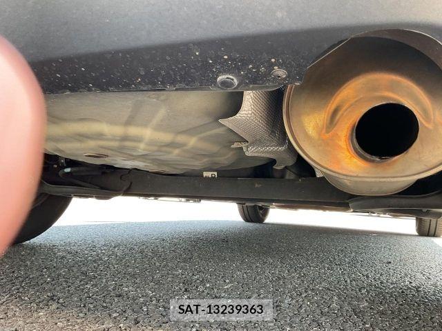 Nissan NOTE 2014-11 8037364-13